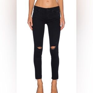 MOTHER Looker Ankle Fray Jeans in Guilty As Sin Black